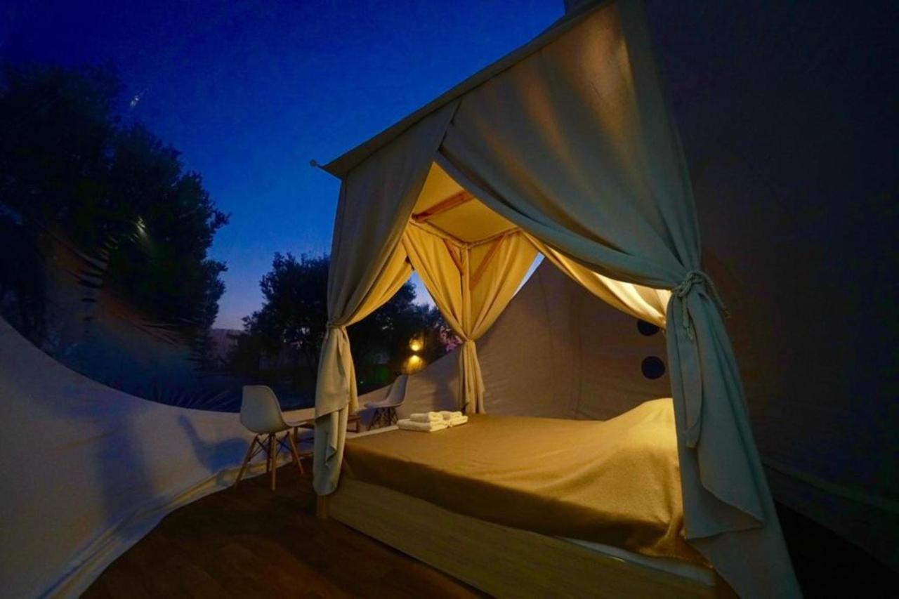 Отель Bubble Tent Неа-Муданья Экстерьер фото